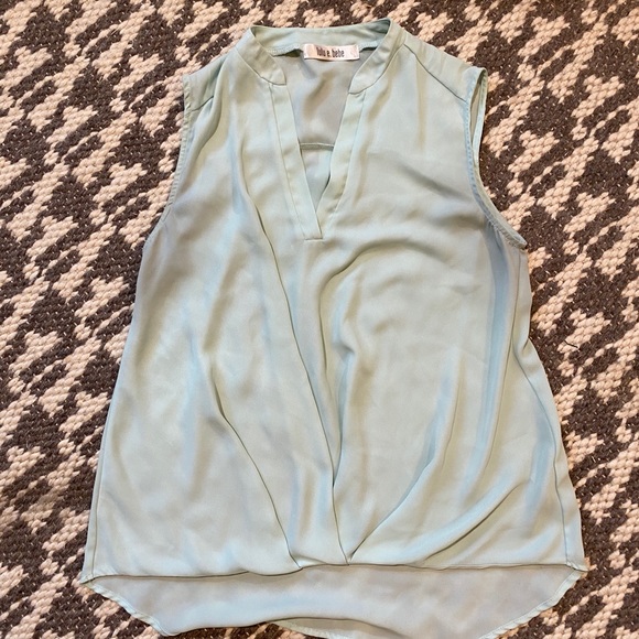 Tank - Picture 2 of 2